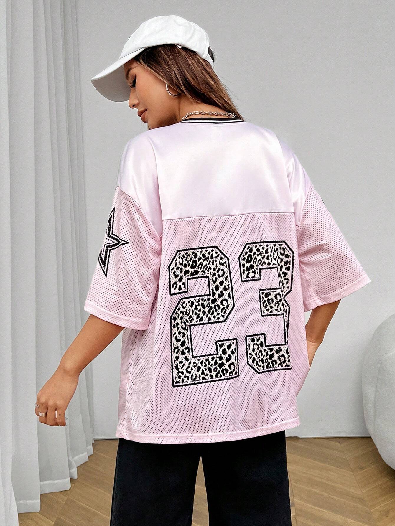 Jersey Shirt Oversize con Stampa Animalier – Sportivo, Trendy & Pronto per lo Streetstyle