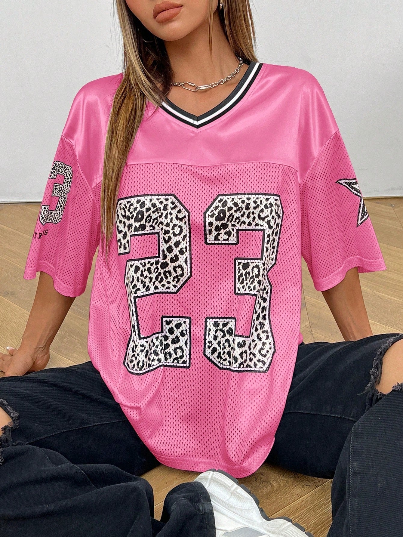 Jersey Shirt Oversize con Stampa Animalier – Sportivo, Trendy & Pronto per lo Streetstyle