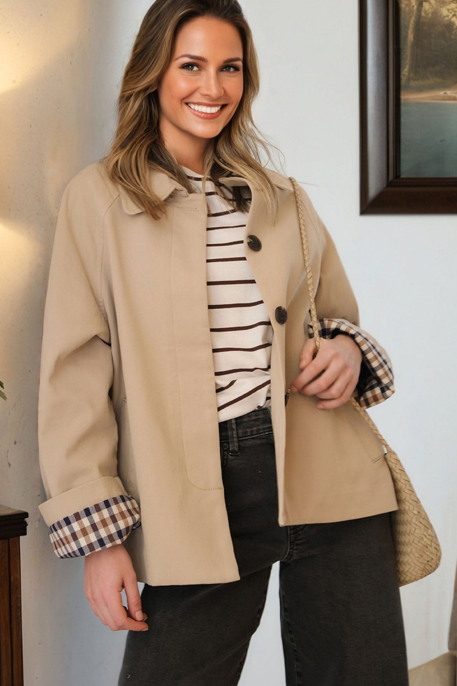 Trench Monopetto con Fodera a Quadri e Dettagli Patchwork