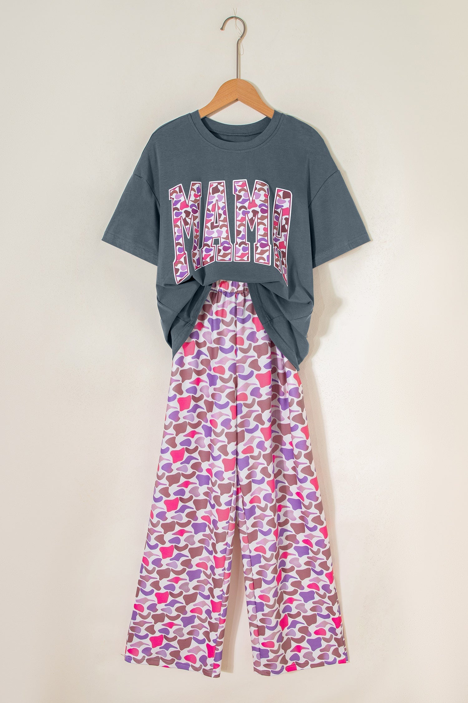 Medium Gray Coordinated Set with MAMA T-shirt and Camouflage Pants