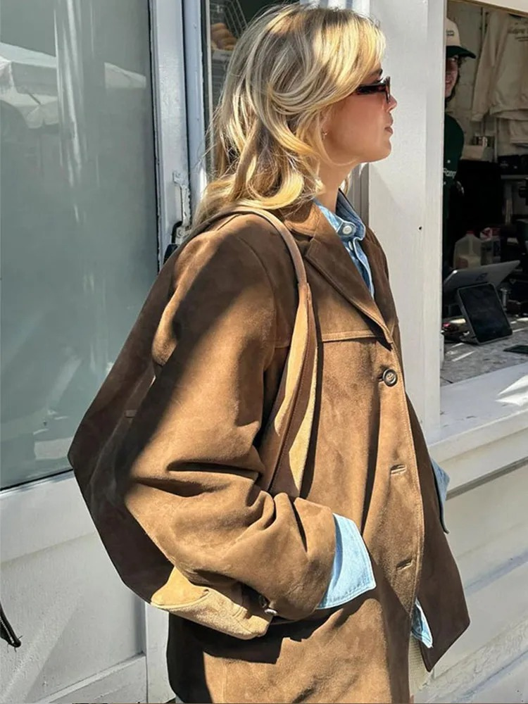 Blazer oversize élégant en daim marron