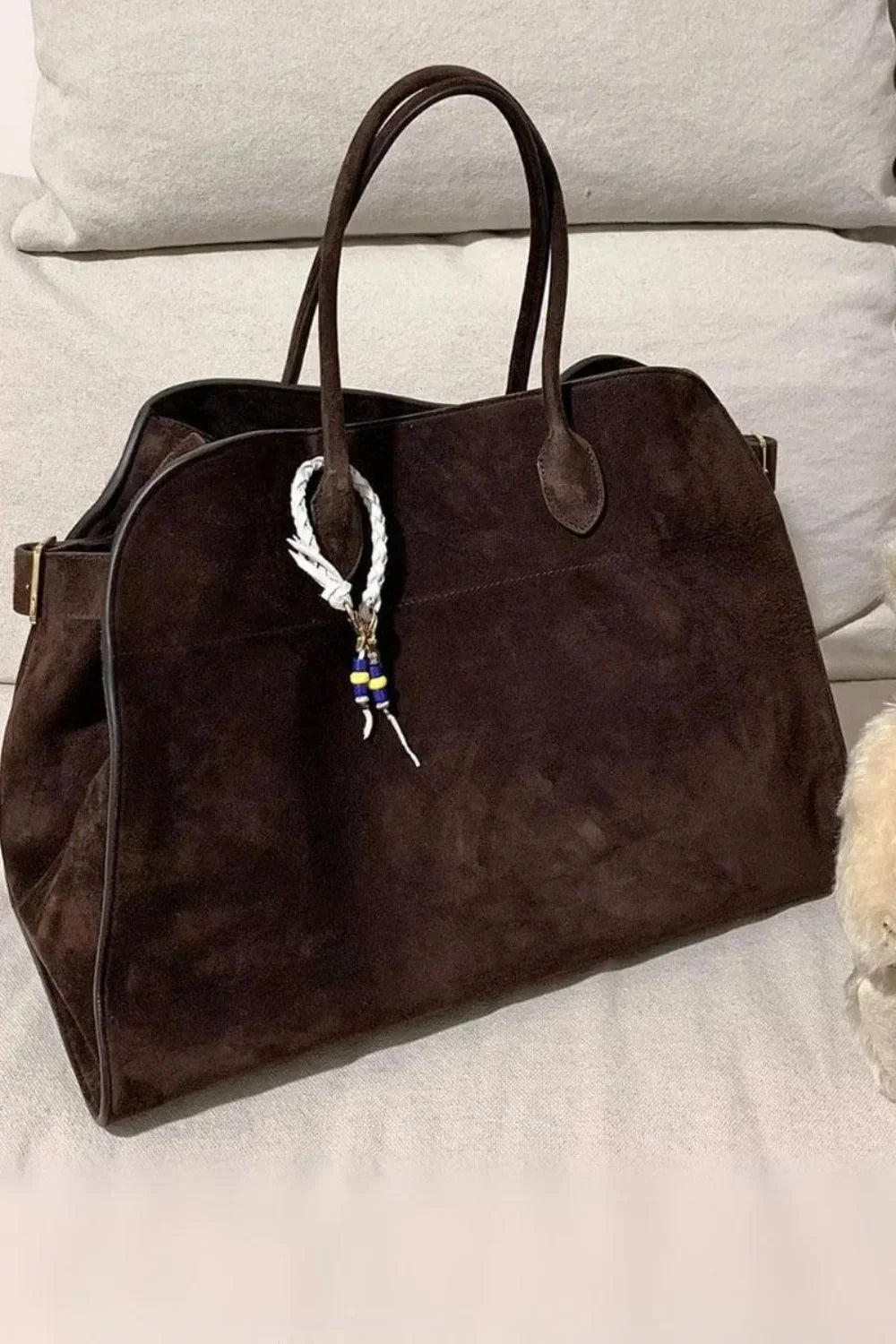 Borsa Elara