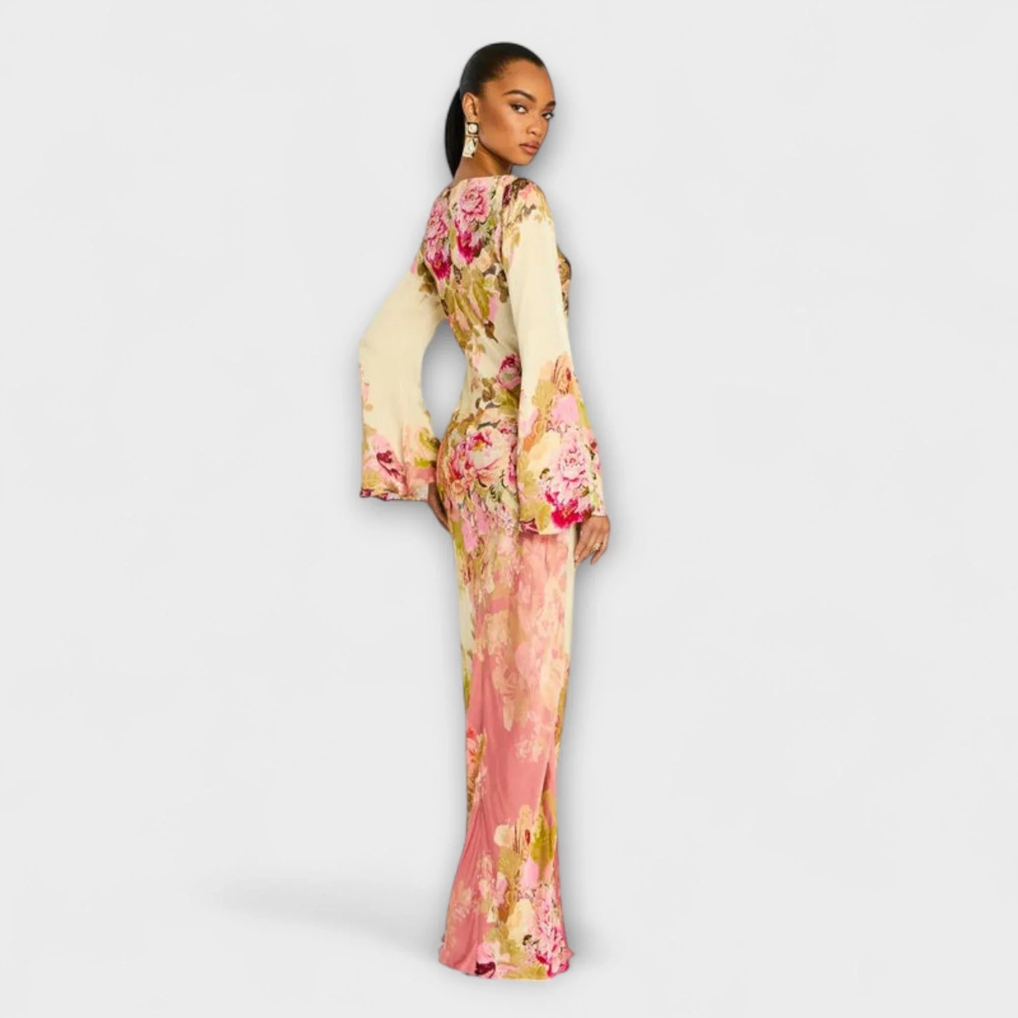 Elegant Maxi Dress for Outdoor Celebrations