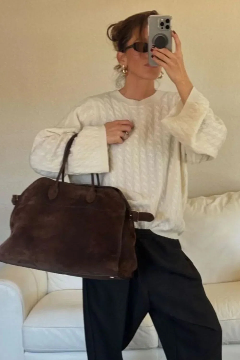 Borsa Elara