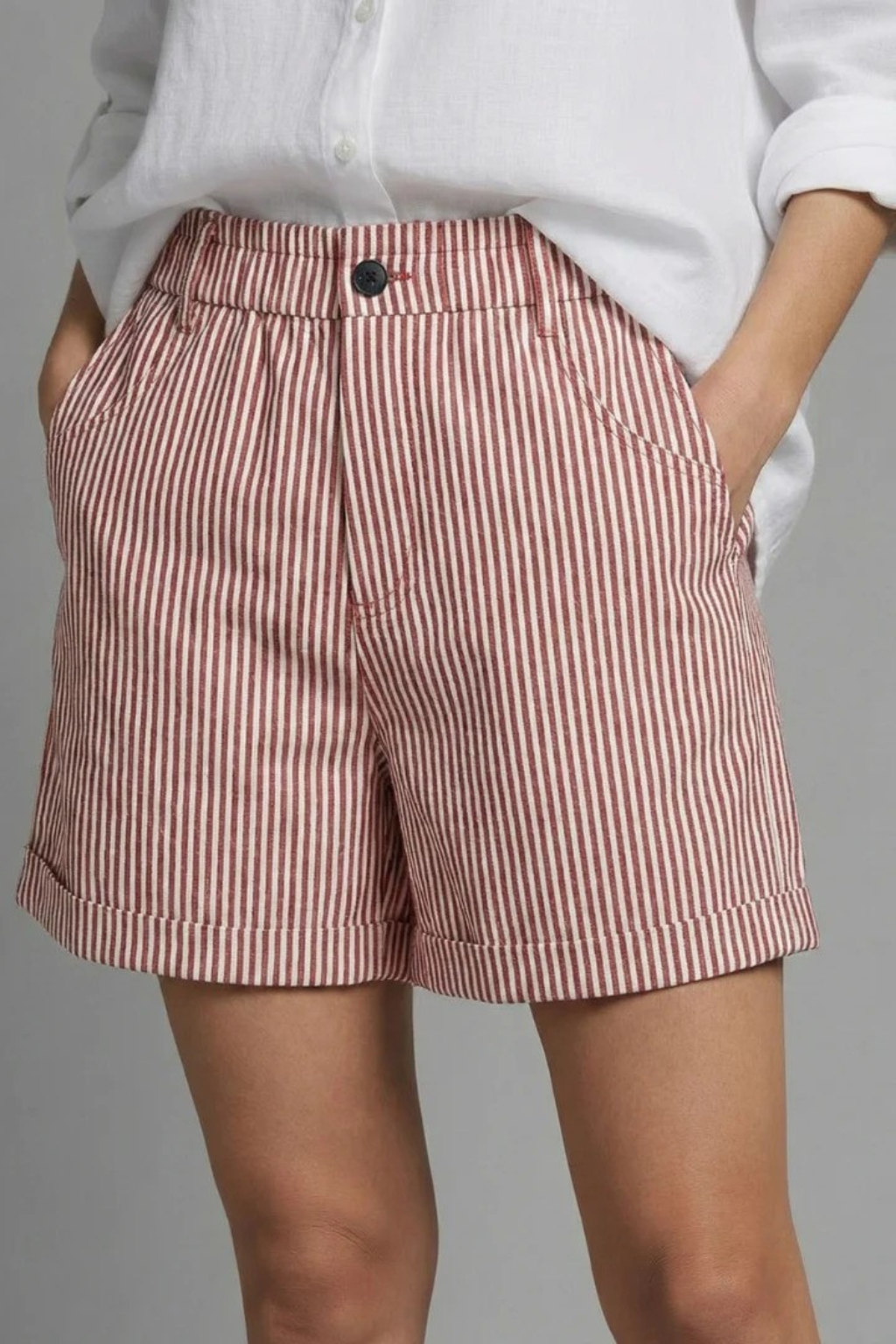 Ada | Women's high-waisted striped shorts with button detail