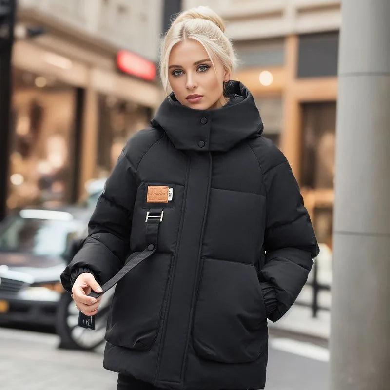 Piumino Imbottito da Donna con Cappuccio e Tasche