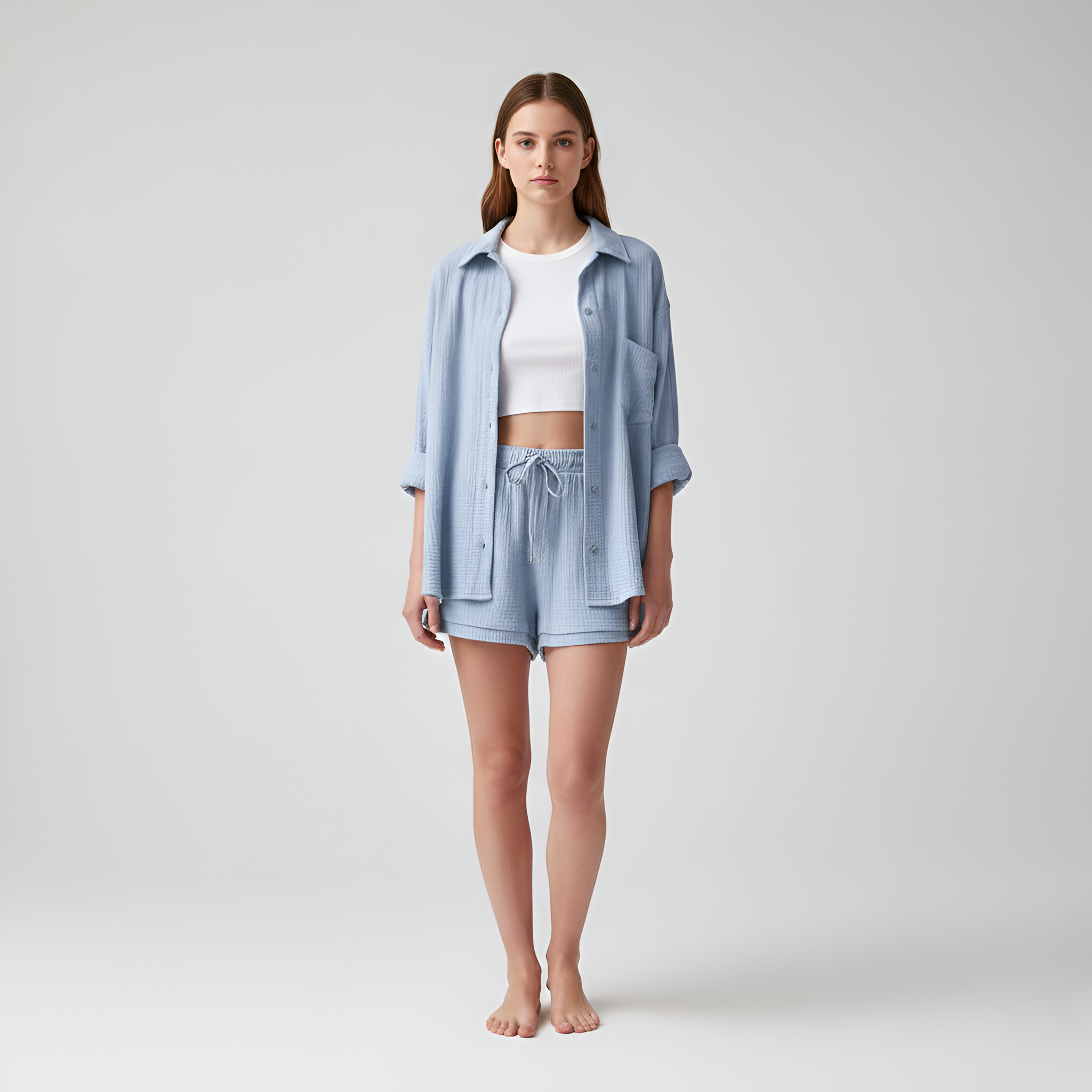 Women's set with shirt and shorts in lightweight cotton with elastic waistband