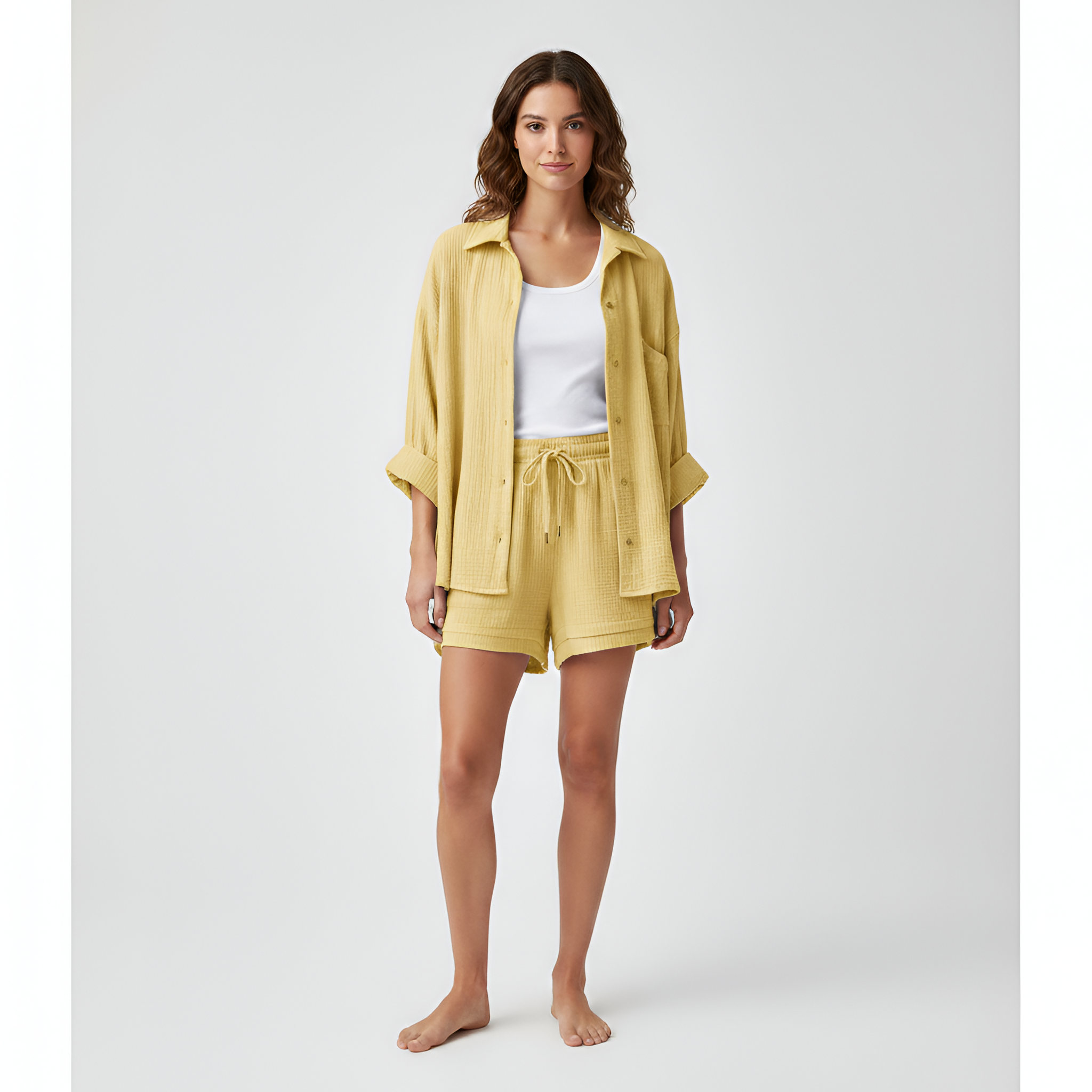 Women's set with shirt and shorts in lightweight cotton with elastic waistband