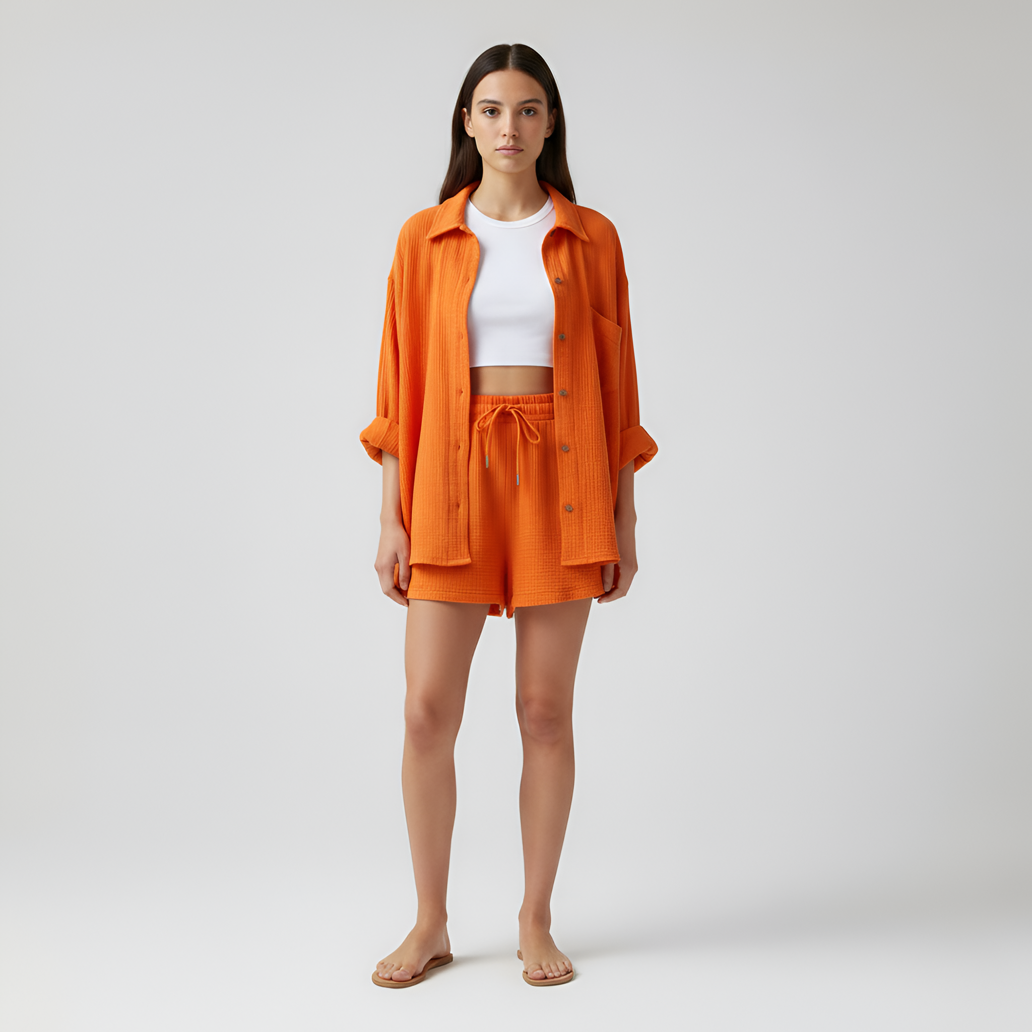 Women's set with shirt and shorts in lightweight cotton with elastic waistband