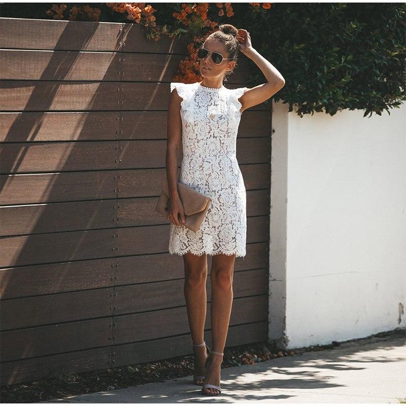 Women's Lace Dress with Round Neckline and Fitted Cut