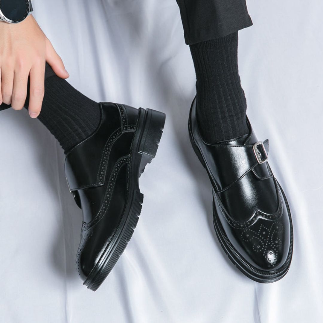 Elegantní pánské kožené boty s brogue špičkou – formální mokasíny slip-on pro obchodní příležitosti