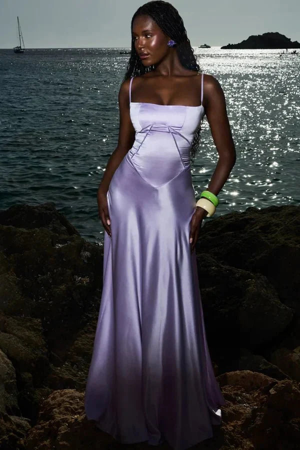 Gabriella – La robe maxi corset en satin soyeux