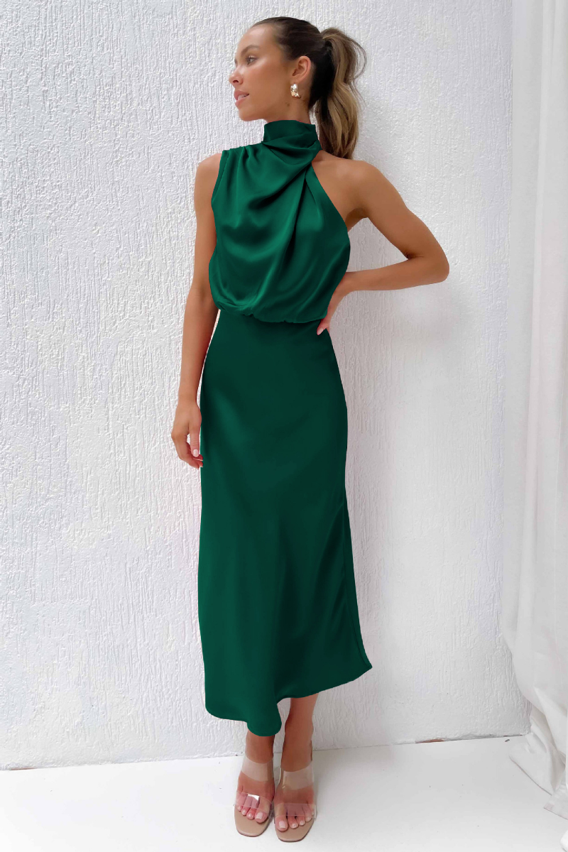 Vestito midi elegante con scollo asimmetrico