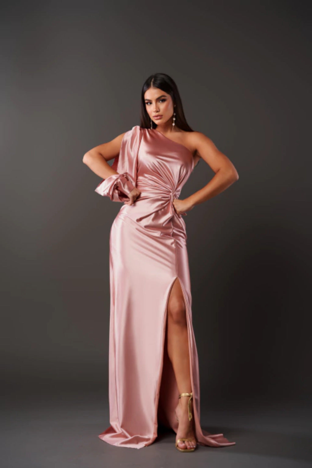 Elegantní dlouhé maxi šaty pro ženy se stylem