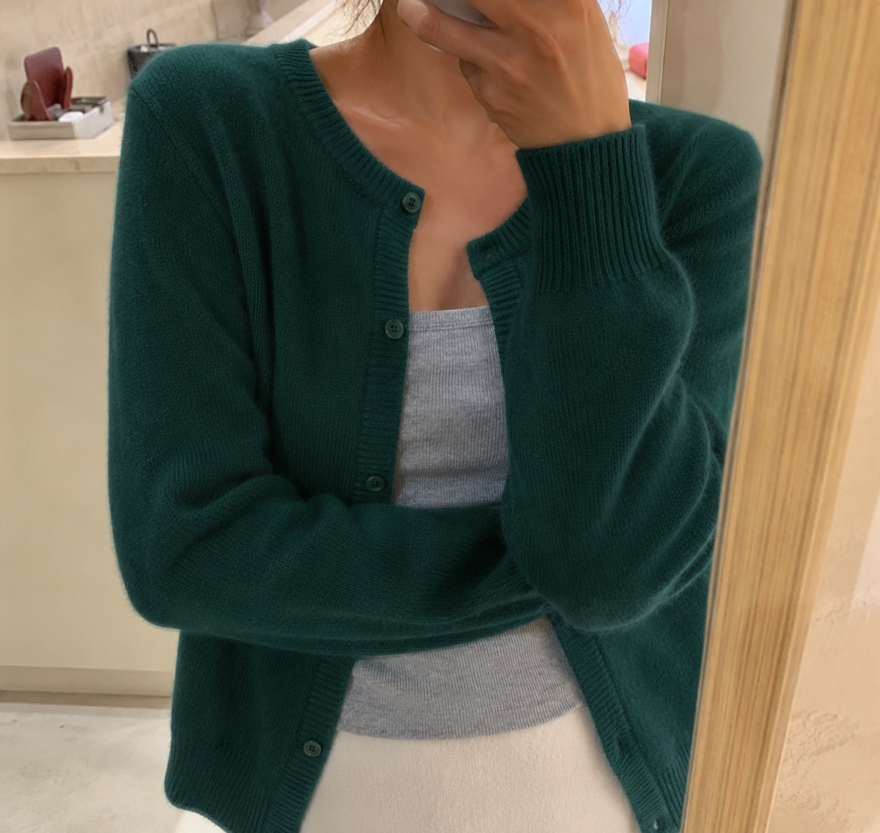 Cardigan Lavorato a Maglia con Chiusura a Bottoni