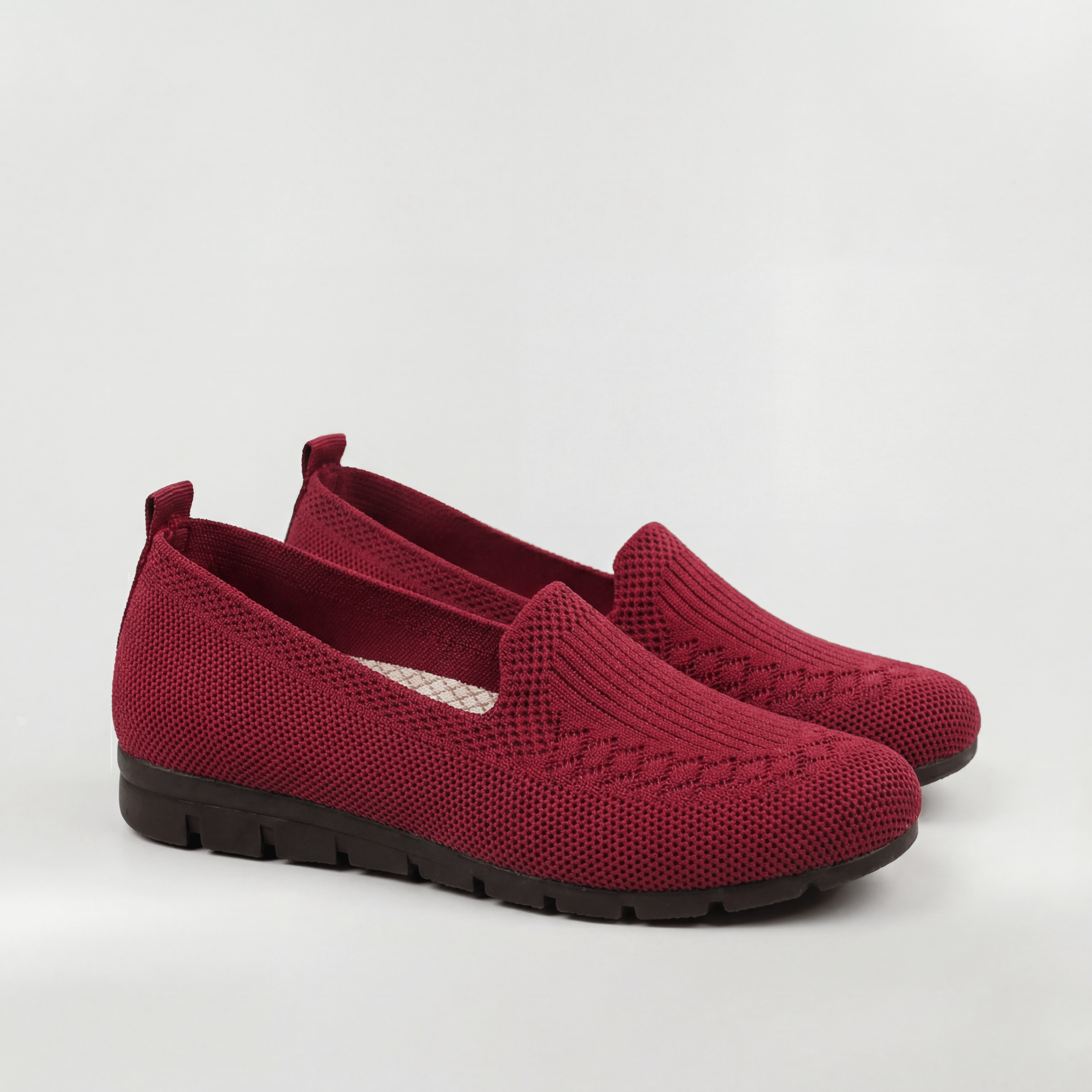 Lightweight, breathable orthopedic women's loafers for everyday comfort