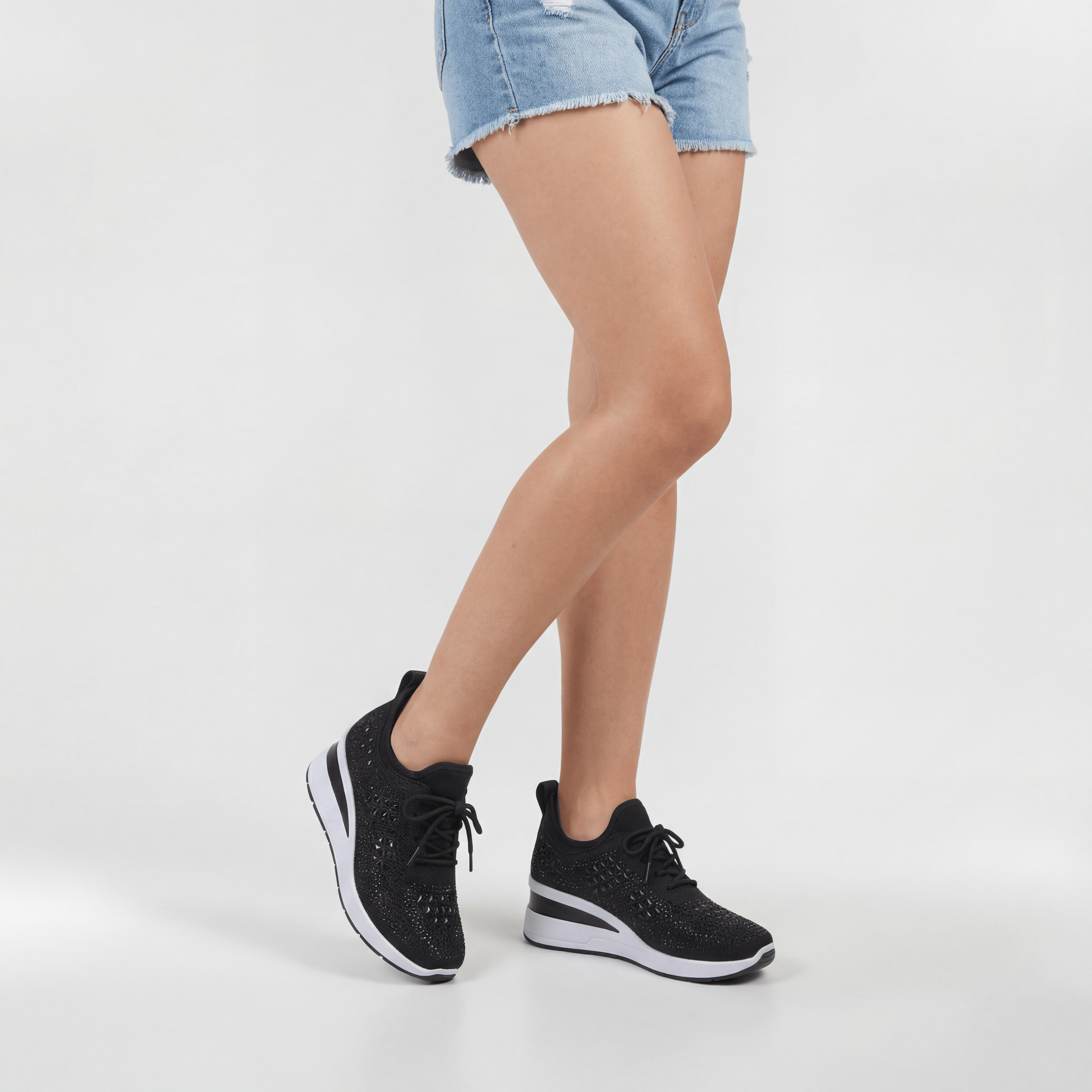 Women's Platform Sneakers with Internal Wedge and Decorative Rhinestones Casual