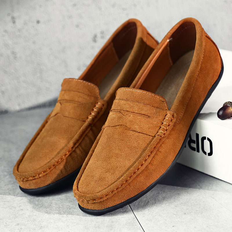 Mocassini Uomo in Camoscio con Design Slip-On