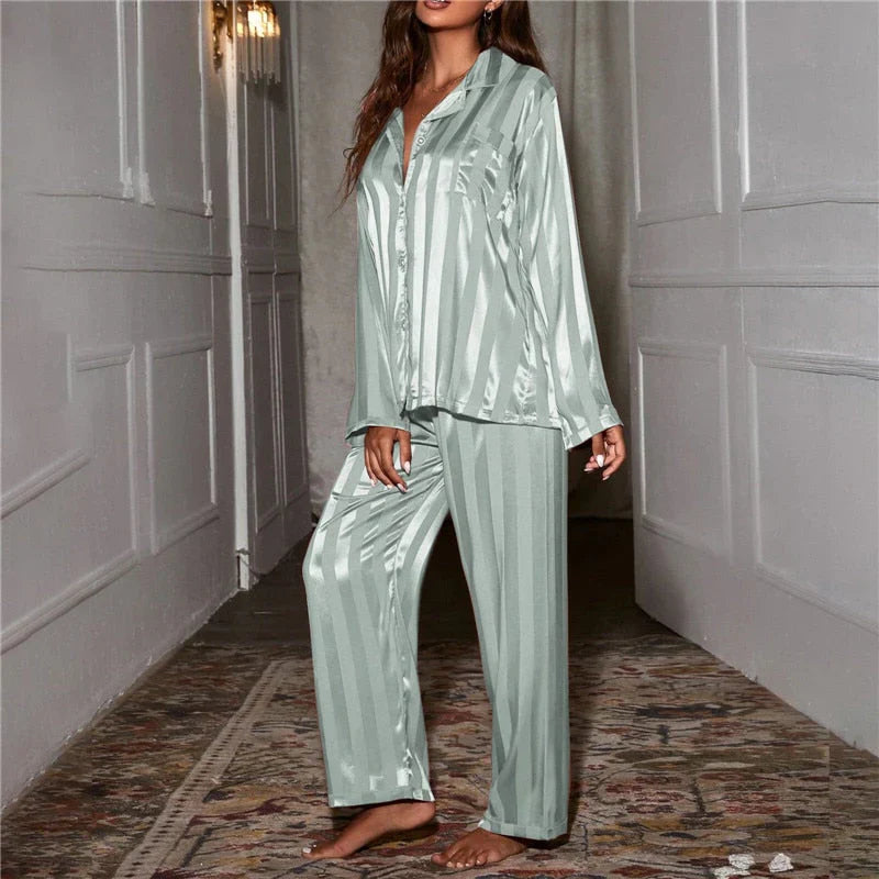 Pijama de satén para mujer con camisa y pantalones