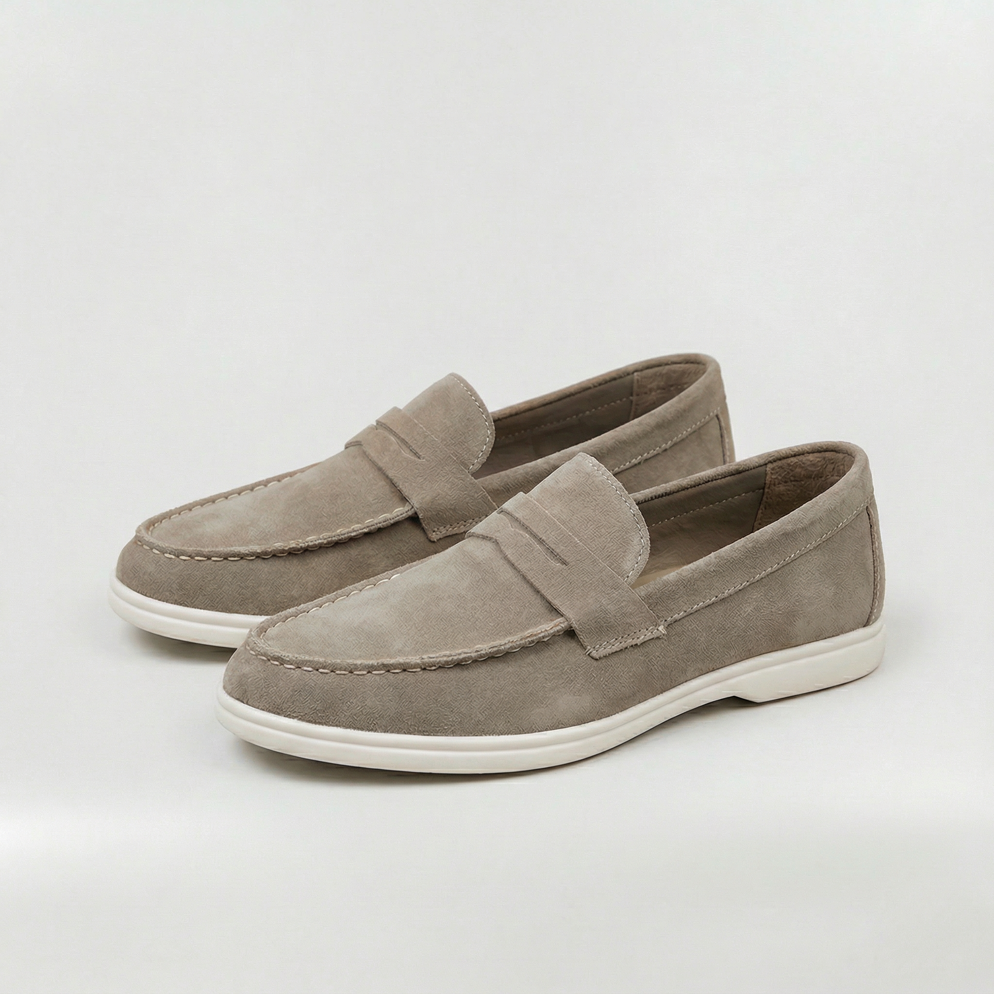Women's orthopedic loafers with comfort sole for everyday use