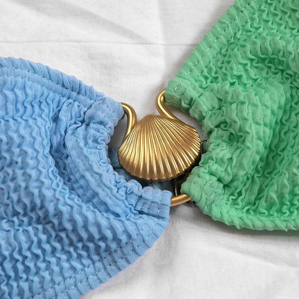 Bikini donna asimmetrico con finitura testurizzata e anello