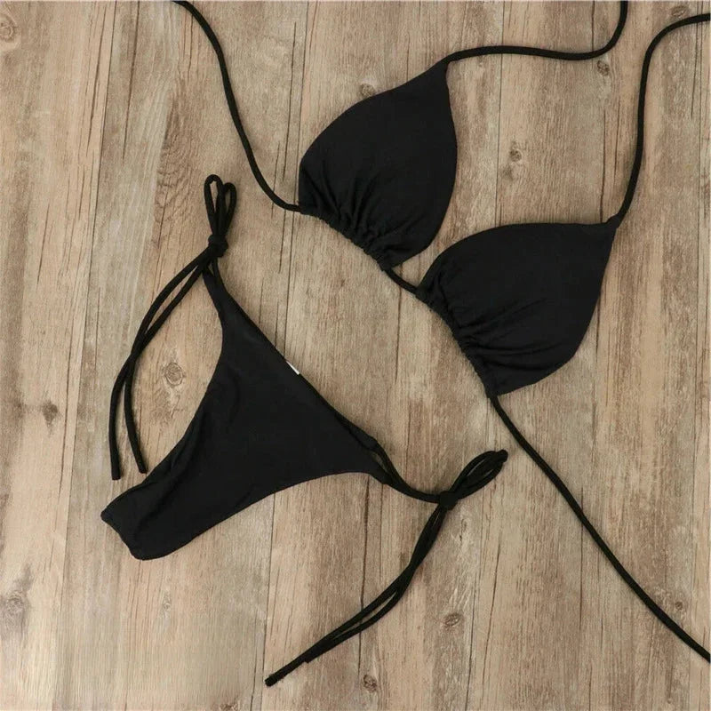 Dámské bikiny s odhalenými zády a nastavitelnými šňůrkami