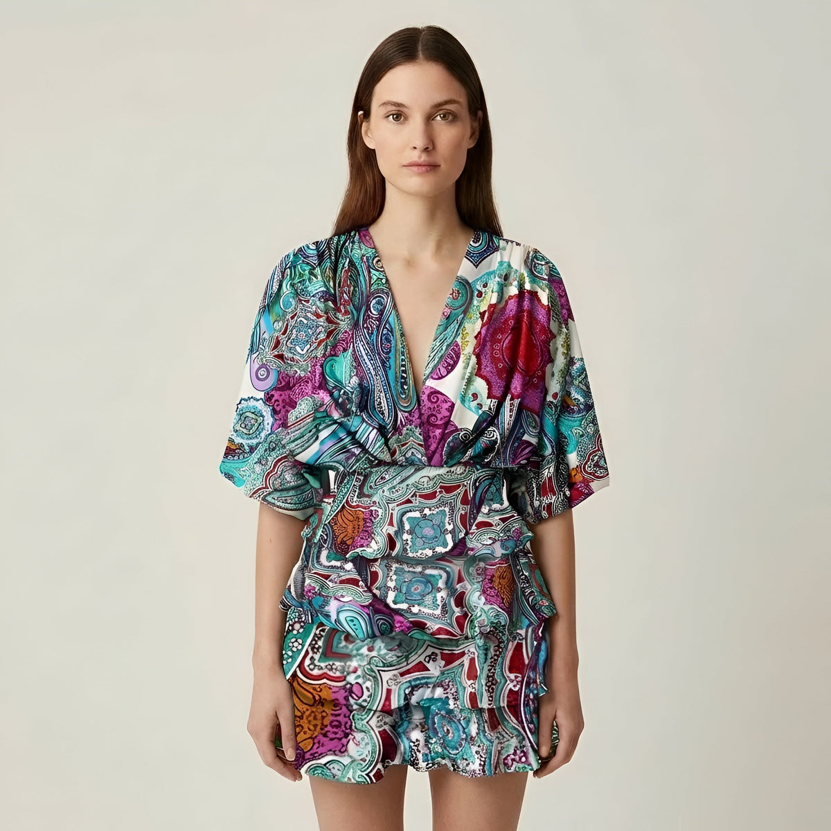 Vestido curto feminino com babados, estampa floral, mangas amplas, decote V, casual de verão