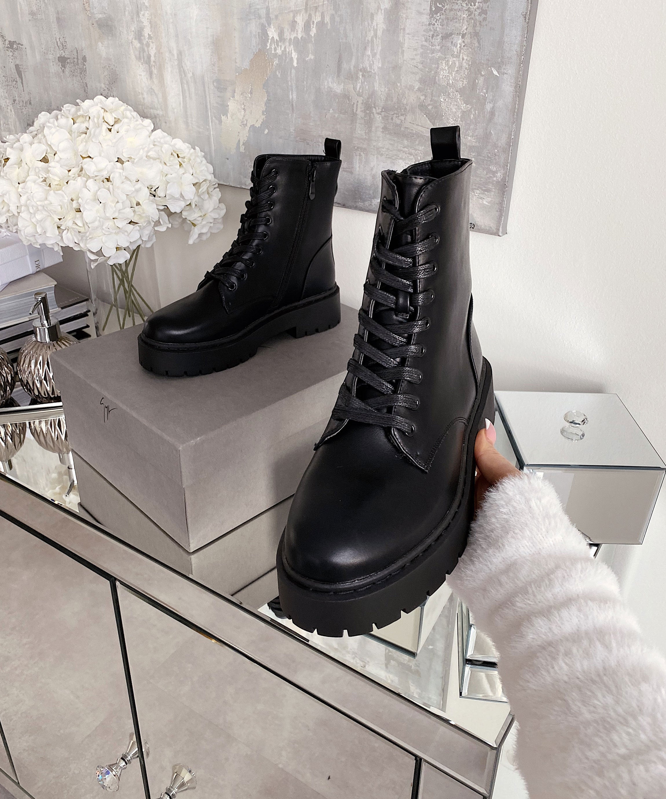 Women's Wedge Combat Boots | Lace-Up Boots with Thick Sole