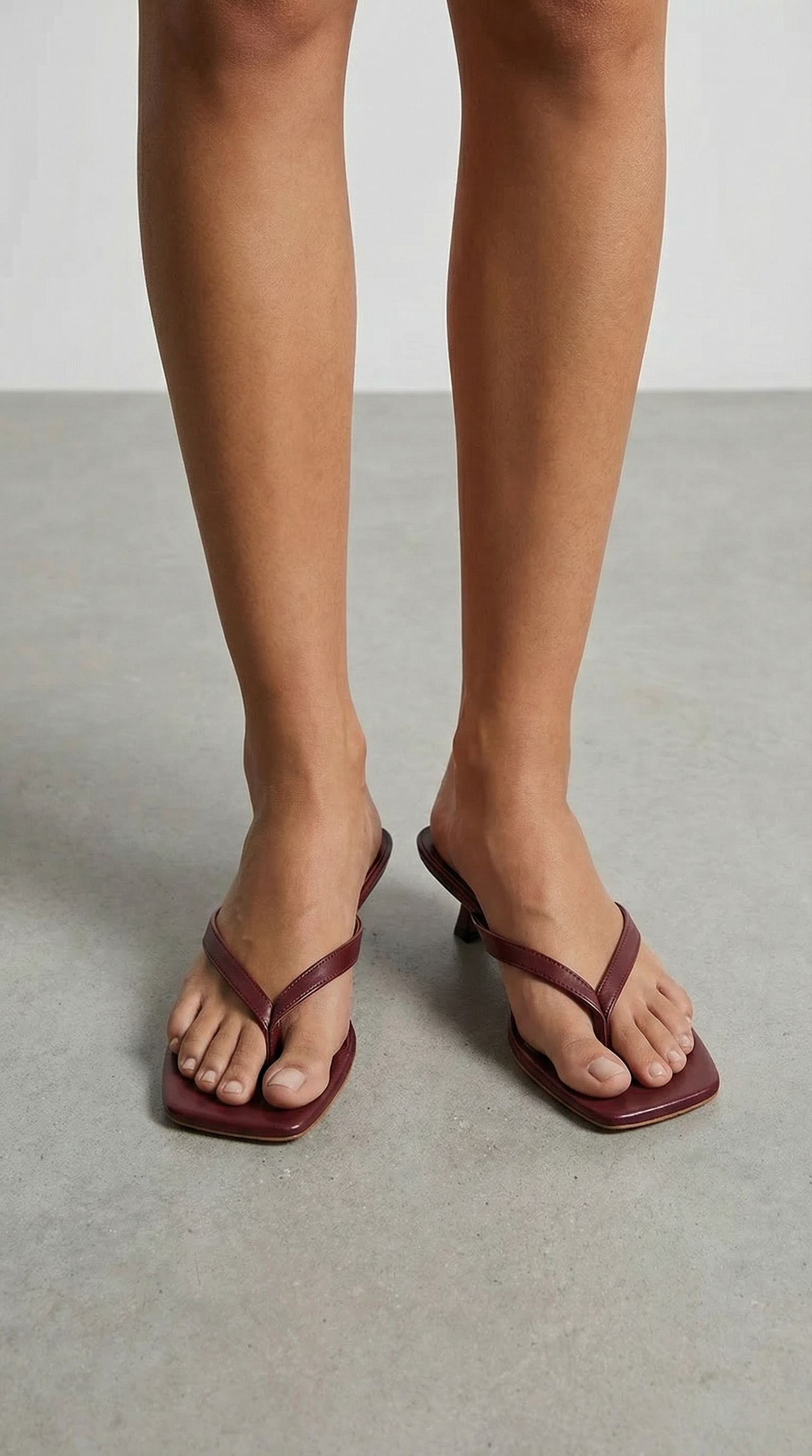 Jessica Zehentrenner-Sandalen mit Kitten-Heel
