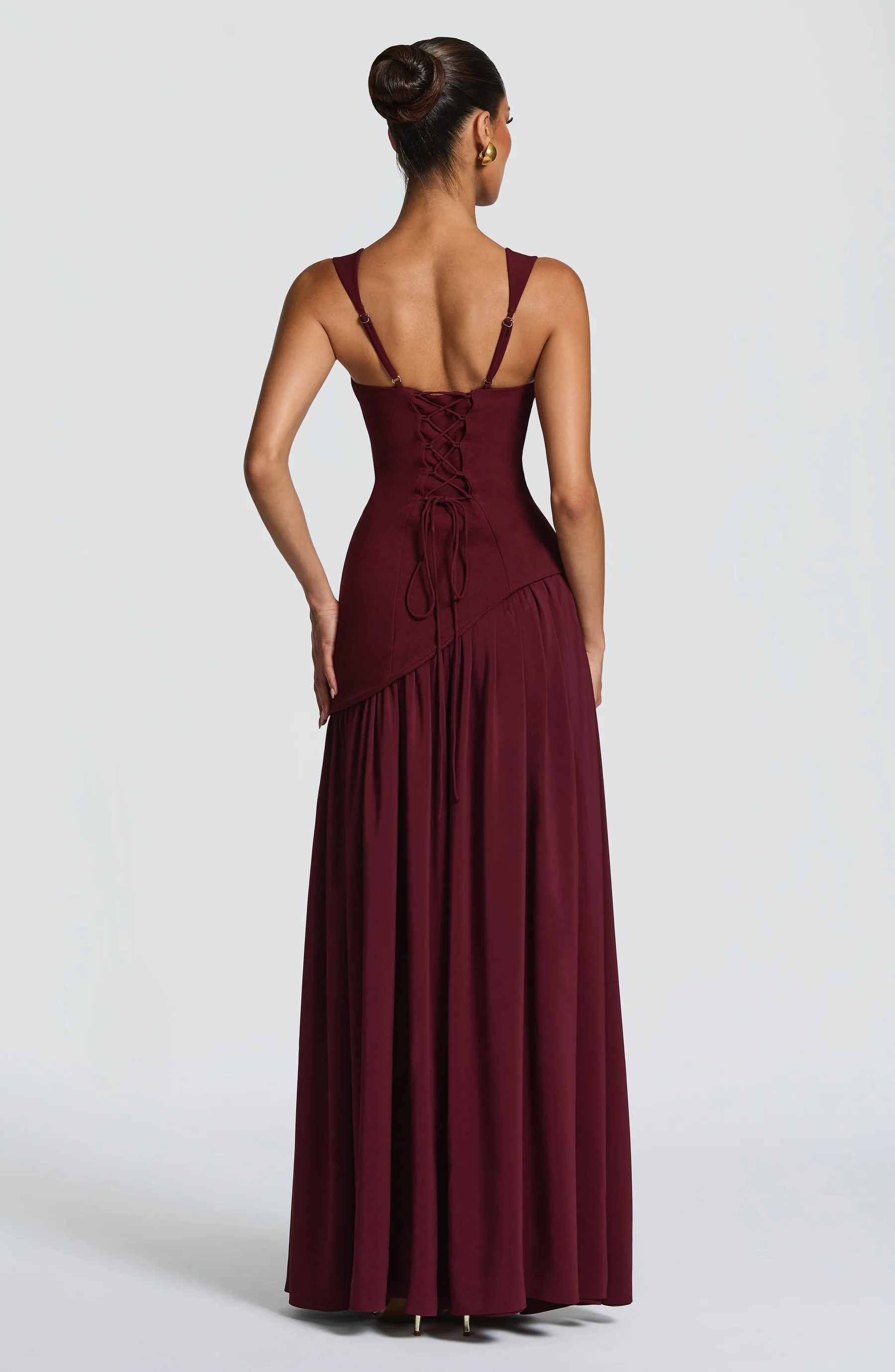 Abito Lungo Elegante in Raso da Donna con Spacco Laterale