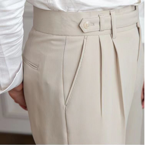 Elegant Men's Tailored Straight-Leg Pleated Trousers