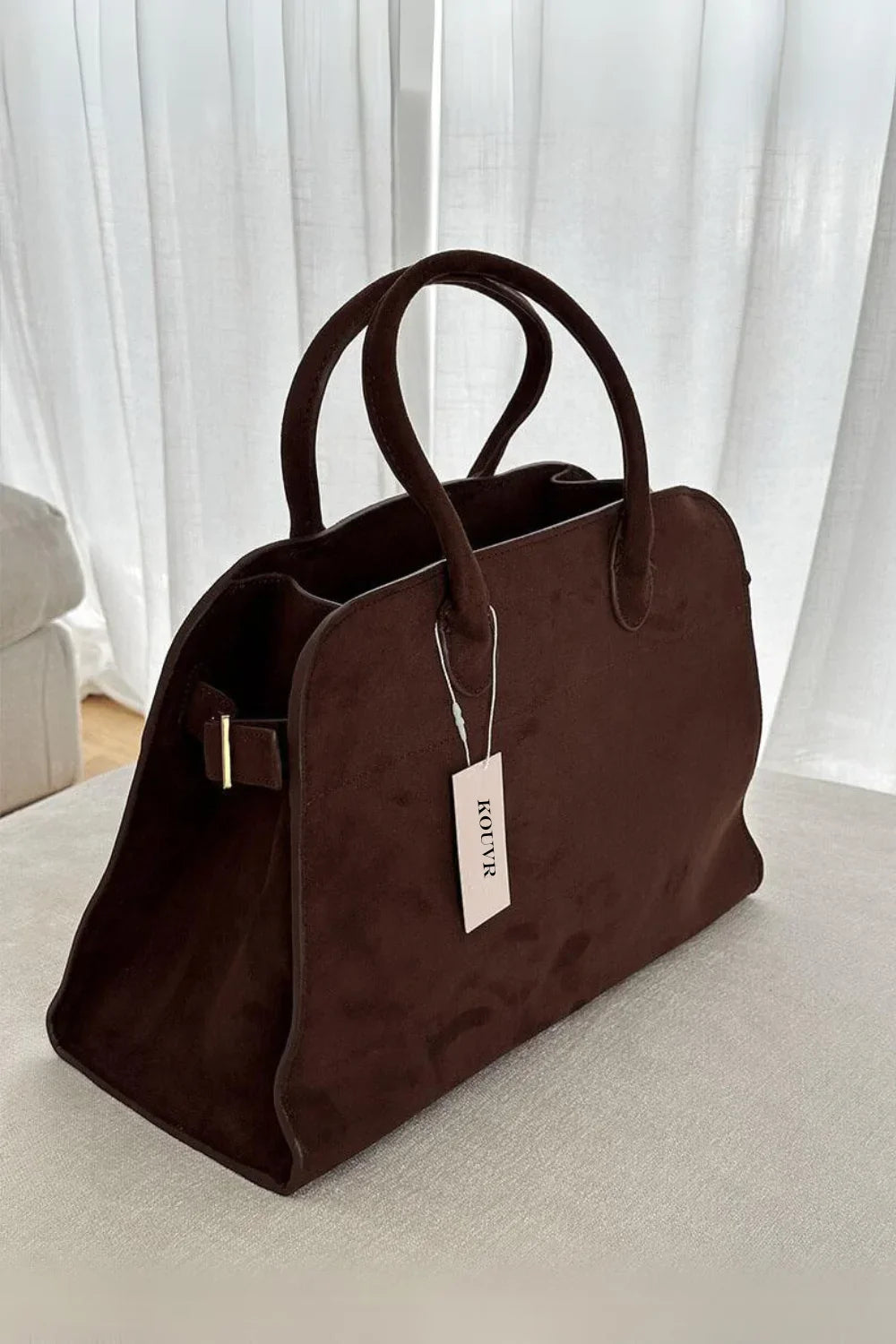 Borsa Elara