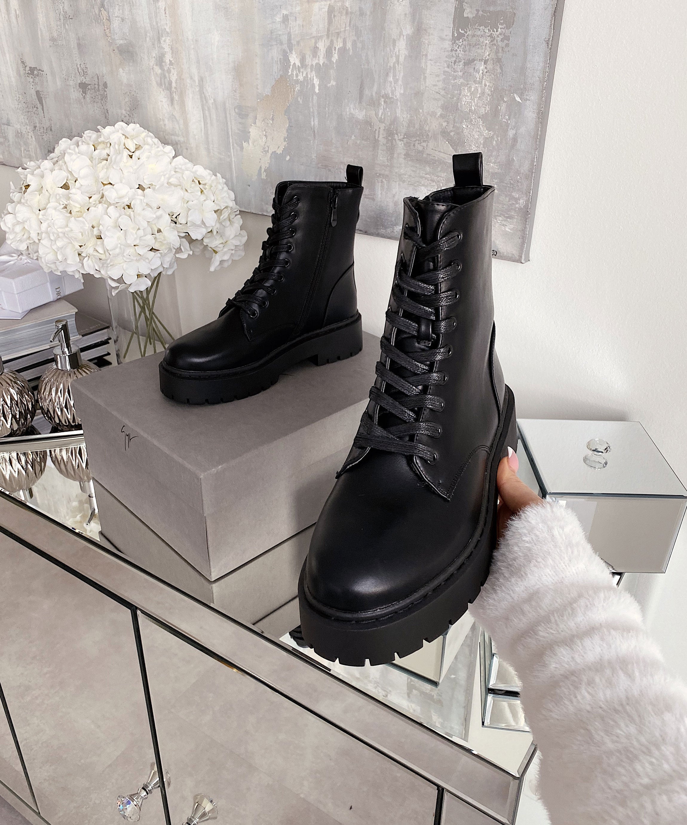 Women's Wedge Combat Boots | Lace-Up Boots with Thick Sole