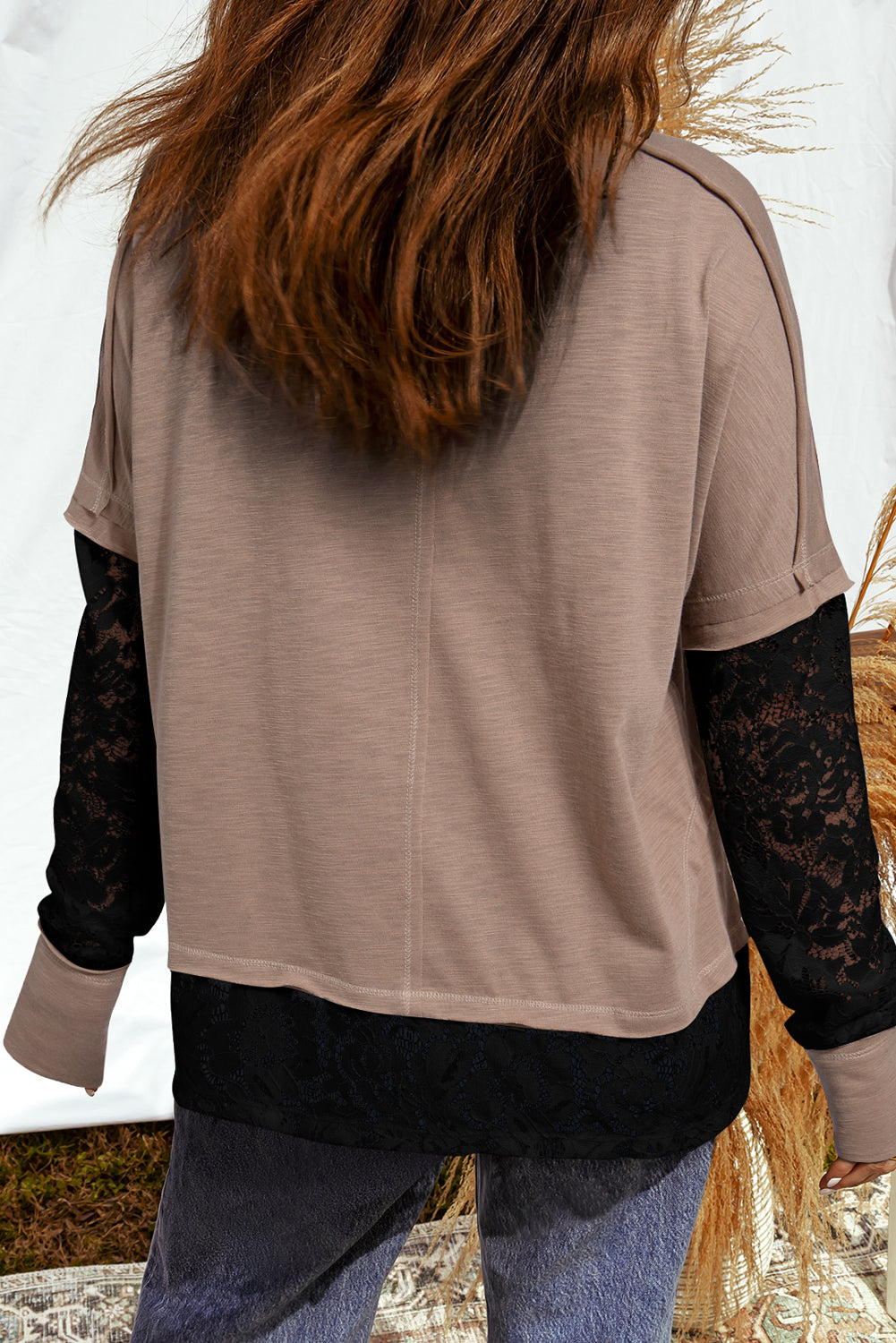 T-shirt casual a maniche lunghe con inserti in pizzo trasparente