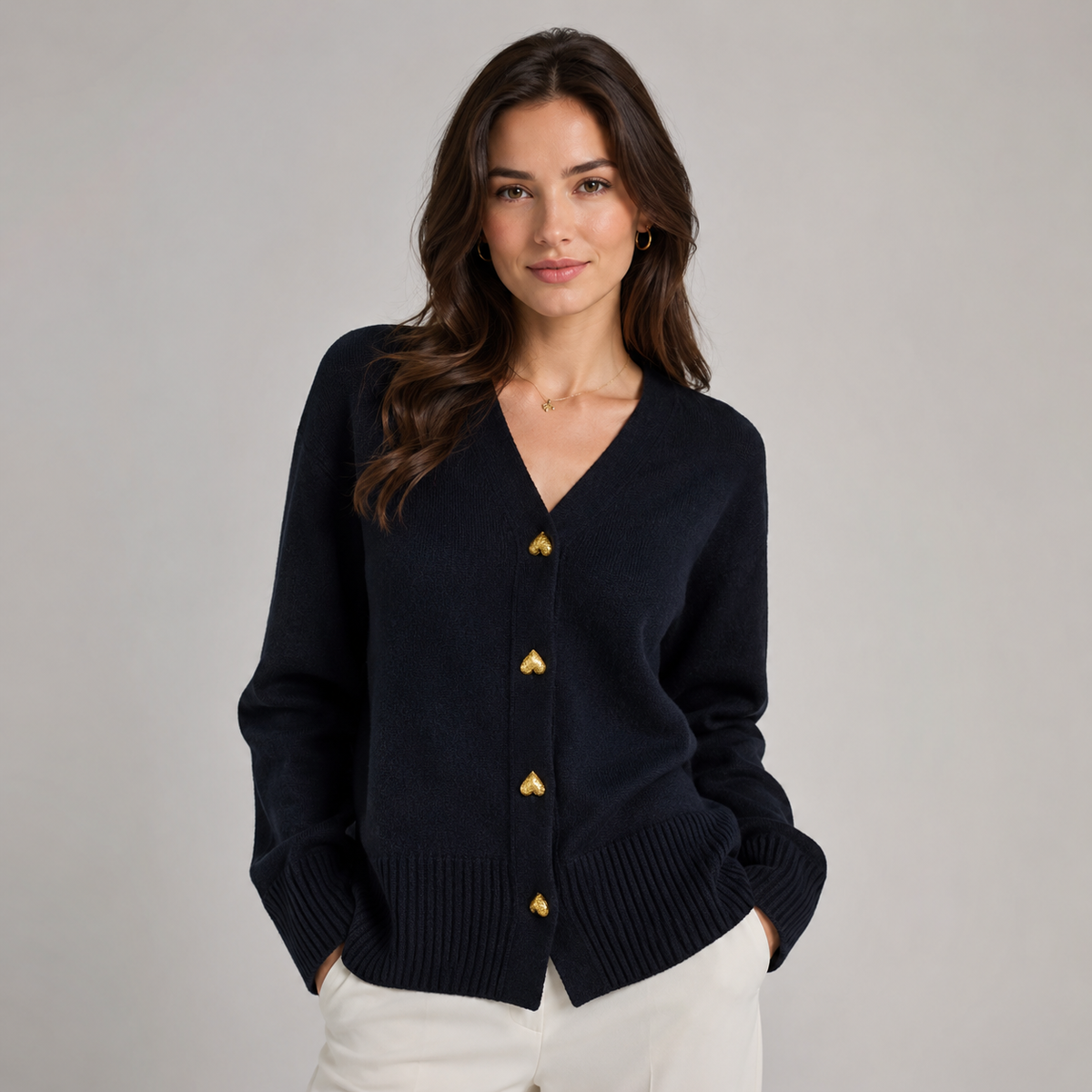 Cardigan da Donna con Scollo a V e Bottoni Dorati