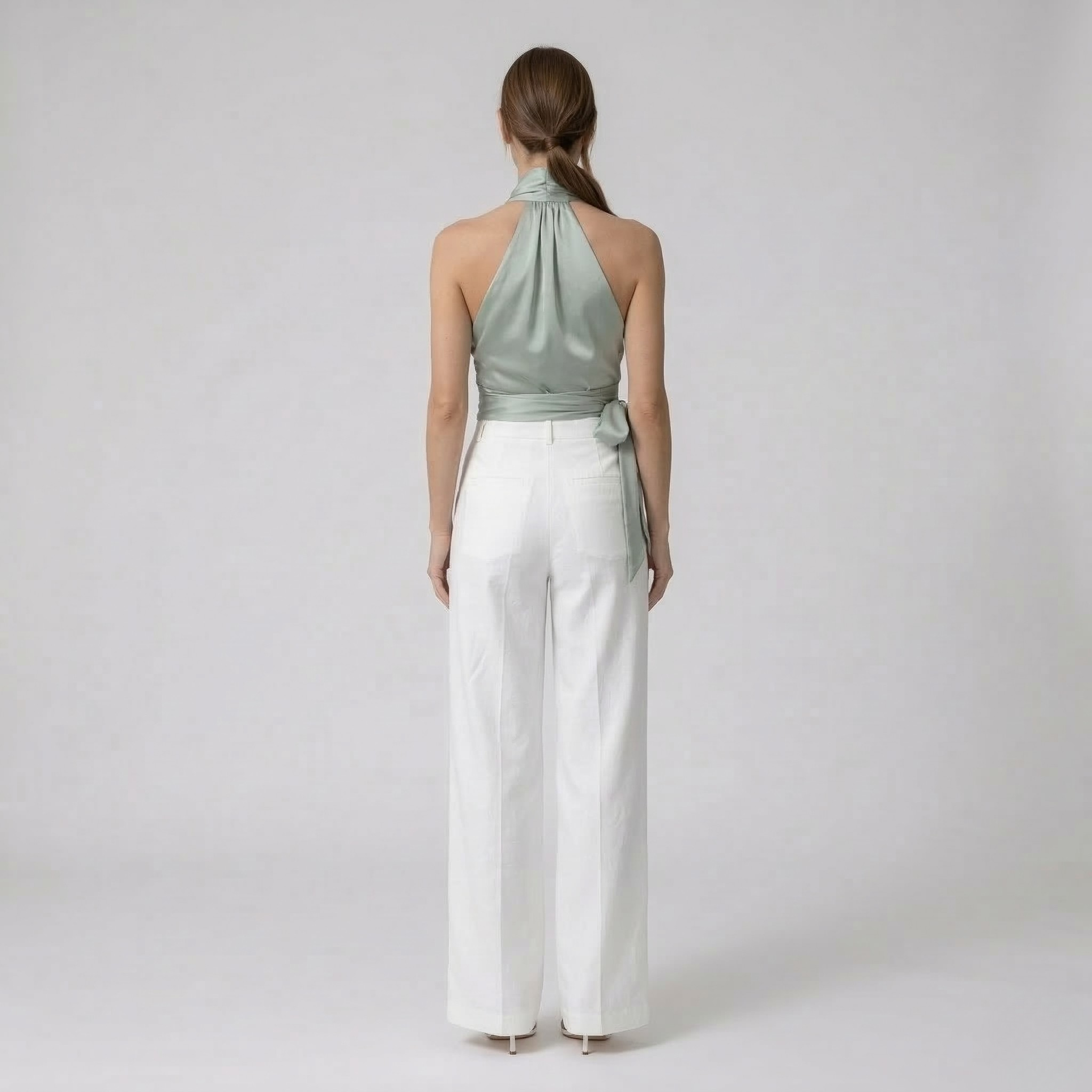 Női elegáns top halter nyakkal és övvel, ujjatlan, karcsúsított szabású blúz