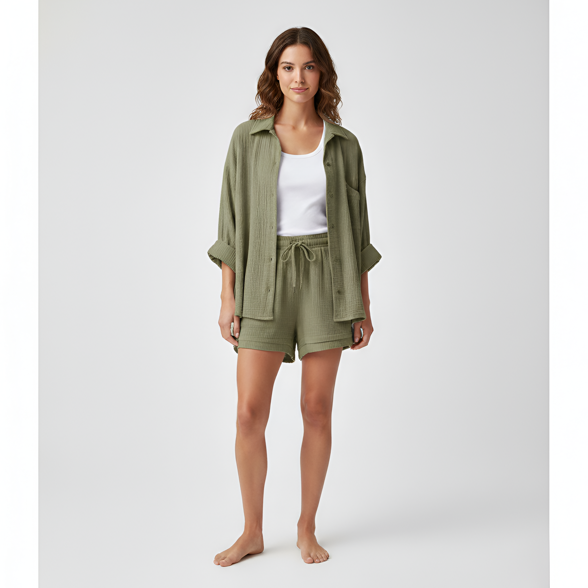 Women's set with shirt and shorts in lightweight cotton with elastic waistband