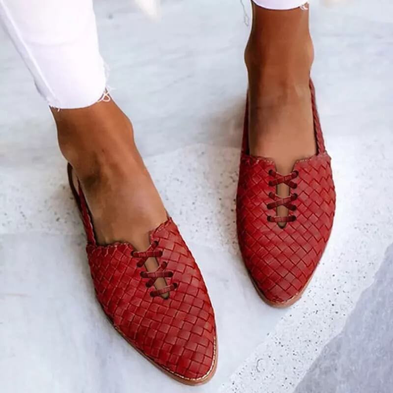 Mocassini Donna Intrecciati a Punta con Design Slip-On