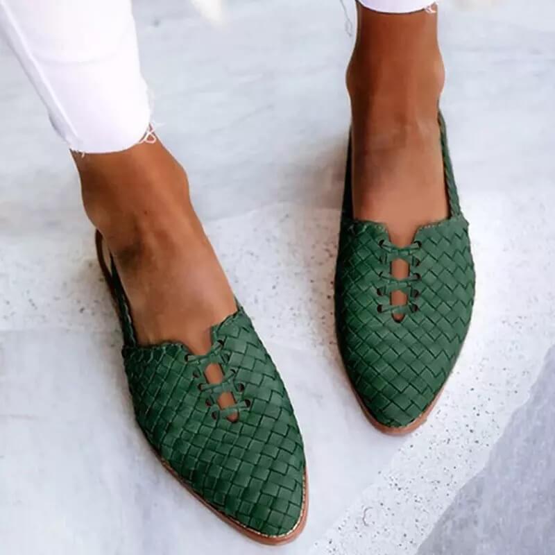 Mocassini Donna Intrecciati a Punta con Design Slip-On