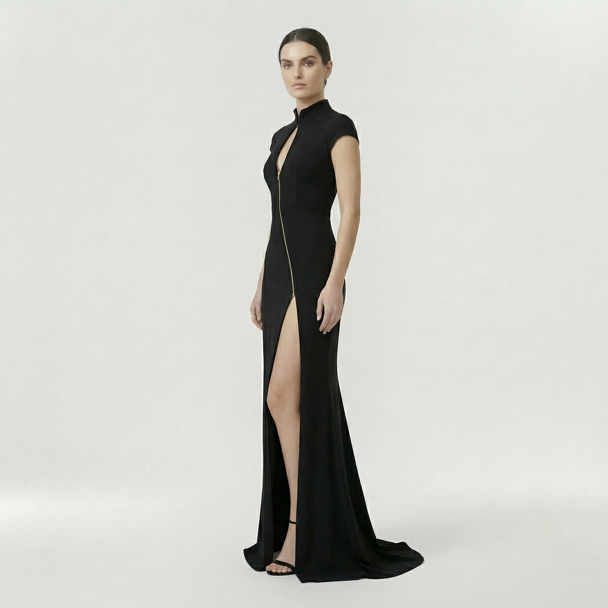 Abito lungo aderente con spacco laterale da donna elegante