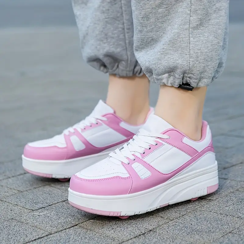 Women's Sneakers with Thick Sole and Adjustable Closure