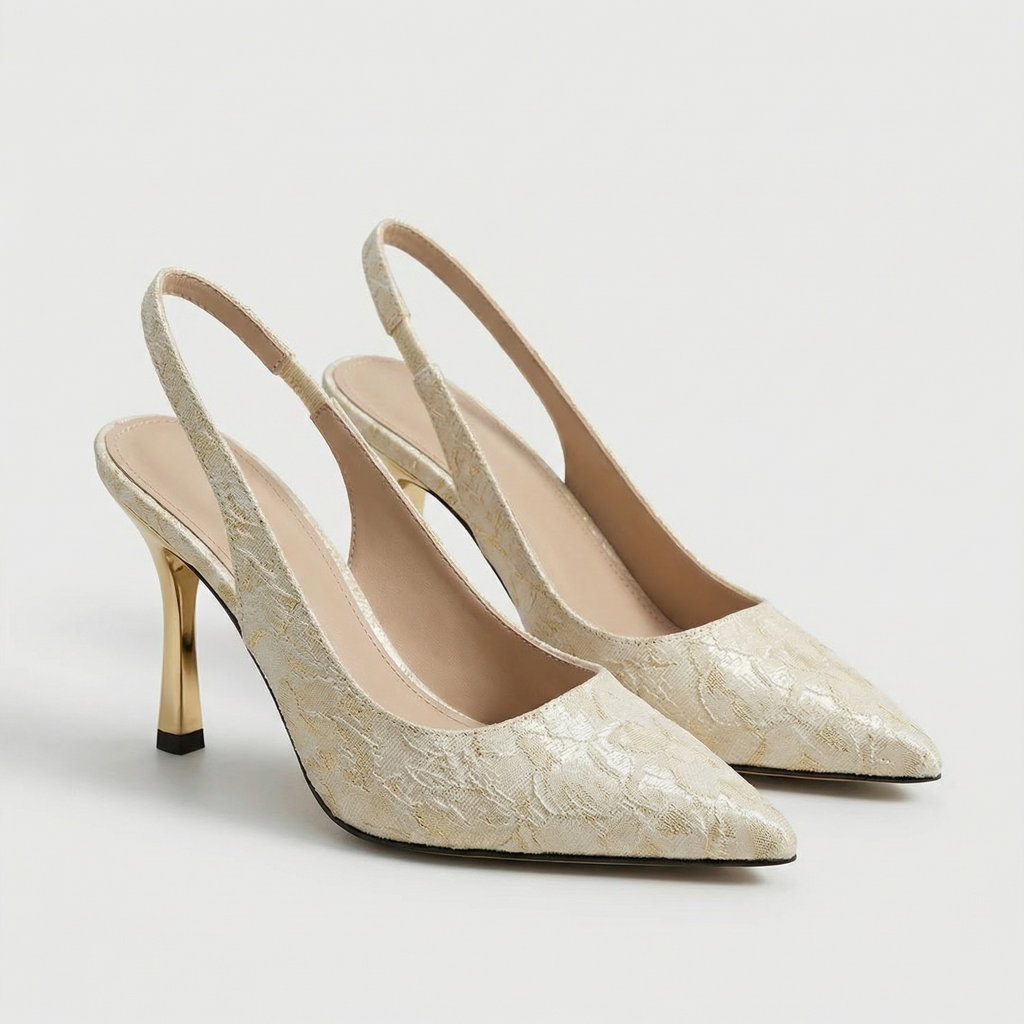 Dámske špicaté sandále na podpätku – elegantné rafinované slingback lodičky