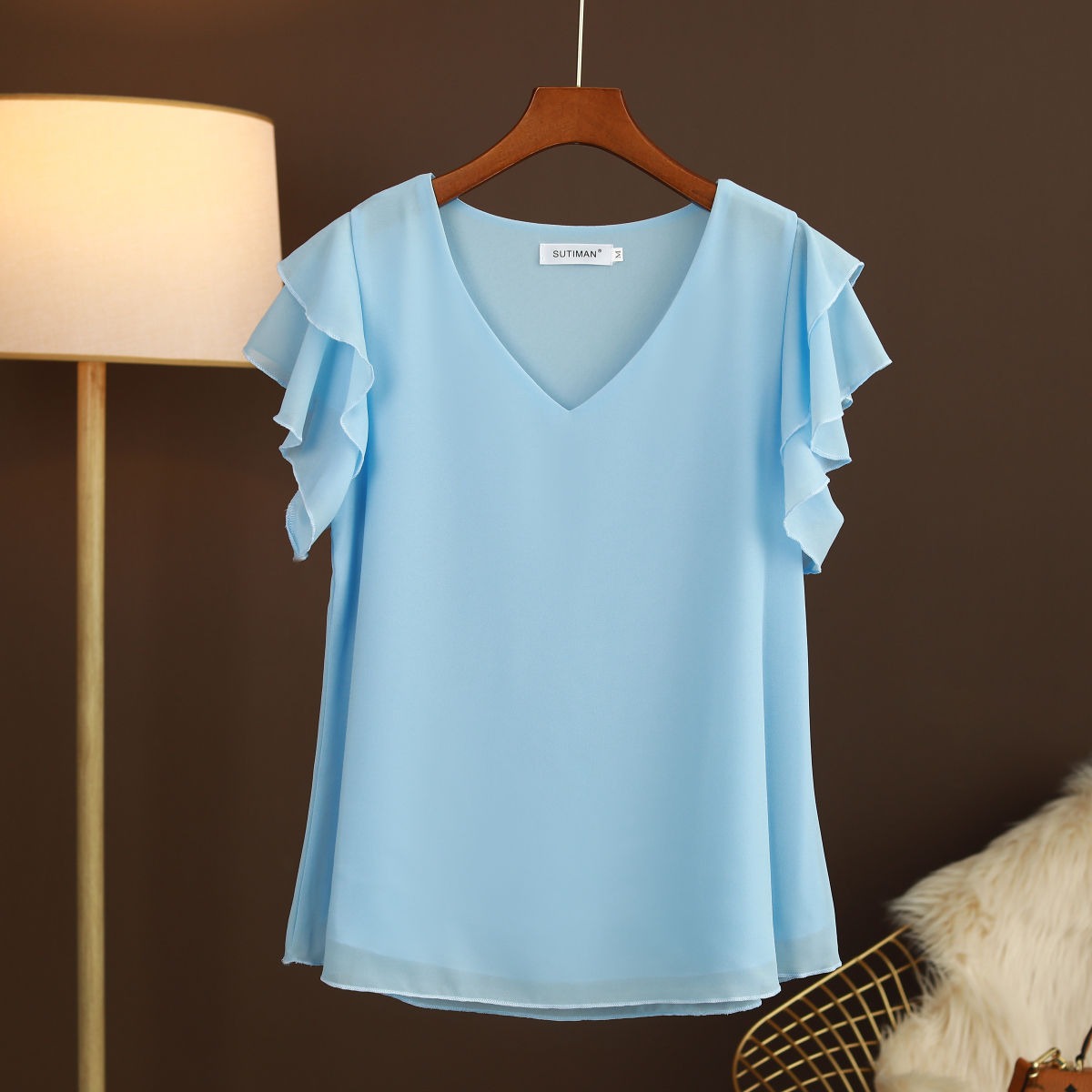 Camicetta leggera in chiffon di seta da donna con maniche a volant e scollo a V