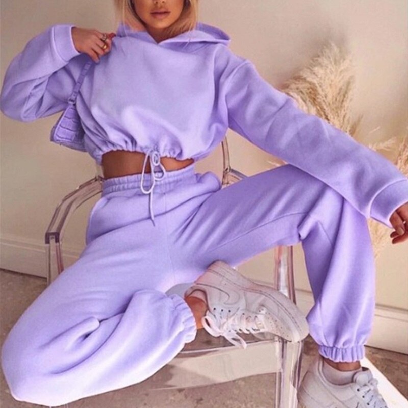 Completo Donna con Felpa Crop e Pantaloni Jogger