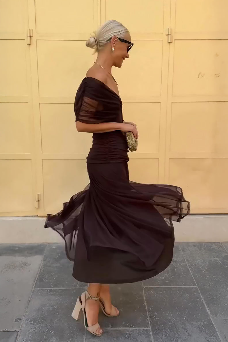 Vestido largo elegante para mujer con escote Bardot y falda fluida