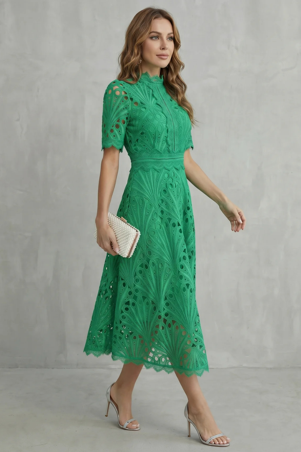 Abito Midi Elegante in Pizzo da Donna con Vita Definita