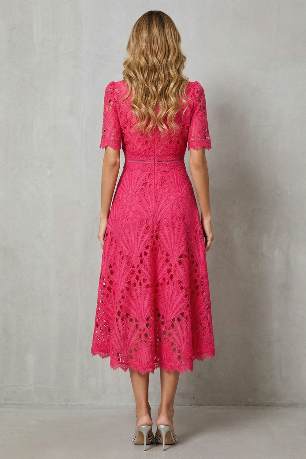 Abito Midi Elegante in Pizzo da Donna con Vita Definita